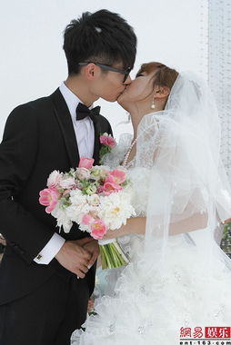 李行亮老婆比他大多少，李行亮老婆麦琳多大