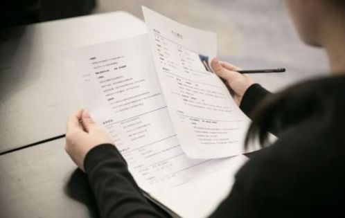 输入父母姓氏取名免费父亲姓马母亲姓向取名，输入父母姓氏取名免费众亲姓朱母亲姓薛