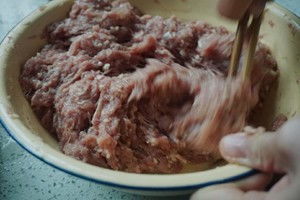 羊肉丸子怎么做最好吃，萝卜汆羊肉丸子怎么做