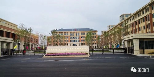从南京宁区麒麟门到江宁区秦淮中学怎么走?