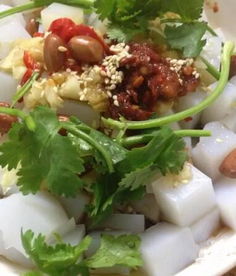 白凉粉是什么原料做的安全吗?，白凉粉是什么原料做的硼砂没毒吗