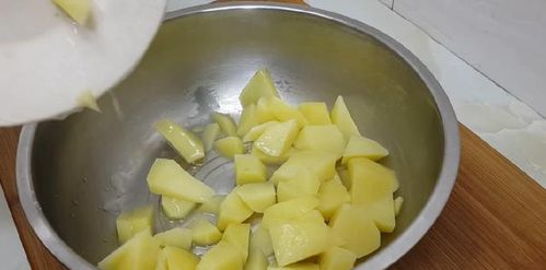 隔水蒸土豆要多久才熟