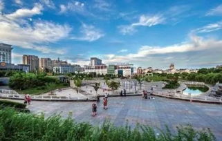 安徽省阜阳市界首市是合肥吗