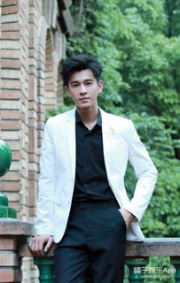 “温文尔雅”是形容女的吗?还有“文质彬彬”是形容男的吗?