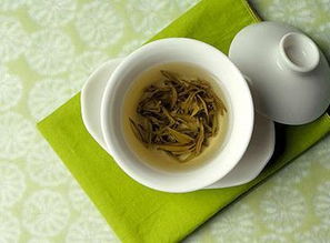 开水泡过的茶叶能吃吗，喝完的茶叶能吃吗