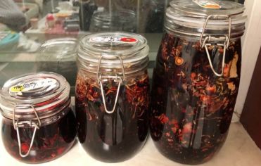 自制紫草油配方及做法，紫草油的功效与作用及禁忌