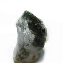 水晶矿价值是多少钱，水晶矿石价格一吨多少