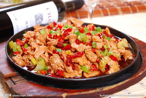 铁板里脊图片，铁板里脊的鸡胸肉怎么腌制的