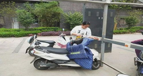 小牛电动车能淋雨吗，四轮电动车能淋雨吗