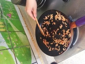 小磨芝麻香油可以炒菜吗，香油可以润肠通便吗
