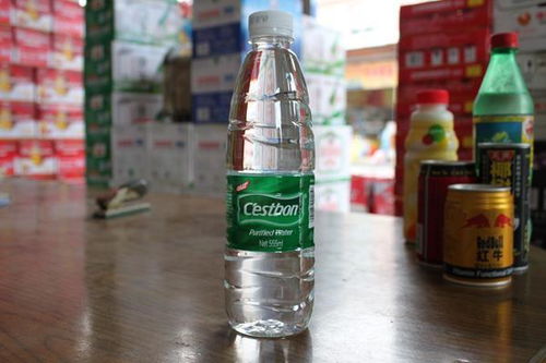 500ml水大概是多少图片，500ml水大概是多少个一次性杯子