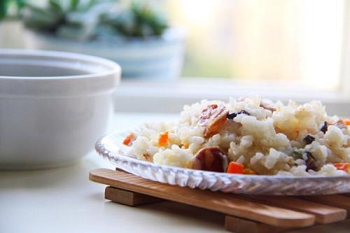 2个人蒸米饭放多少ml米