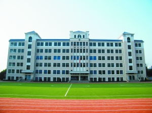 兰州东方中学2022高考成绩，兰州东方中学奖学金是多少