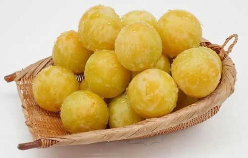 冰糖的功效与作用,冰糖的副作用，冰糖的功效与作用及食用方法