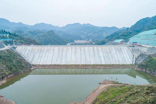 大坝和水库的作用，修建大型水库的作用
