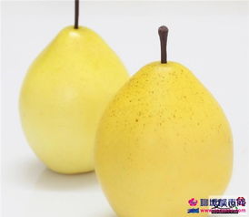 煮梨子的功效与作用，生吃梨子跟煮熟梨子的功效与作用