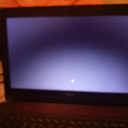 电脑开机黑屏只有鼠标可动怎么处理