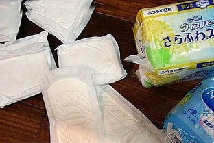 怎样用卫生巾视频?，怎样用卫生巾真人