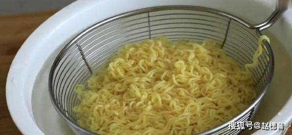 煮方便面先后顺序