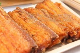 油炸带鱼的家常做法,外酥里嫩连鱼刺都可吃掉,不腥不碎，最简单的红烧带鱼的做法