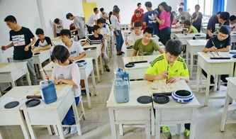 扼腕是什么意思