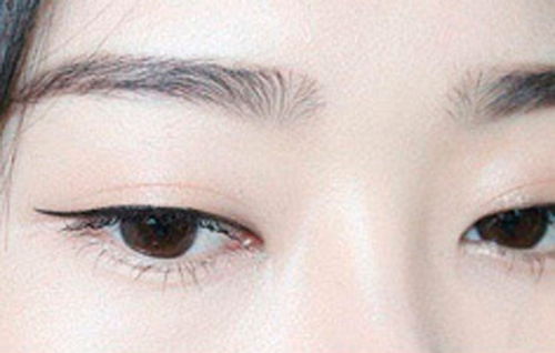 单眼皮怎样画眼线和眼影好看，单眼皮怎样画眼线图片
