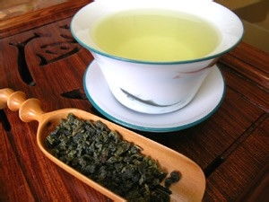 冻顶乌龙茶的由来与功效 冻顶乌龙茶的由来与功效是什么