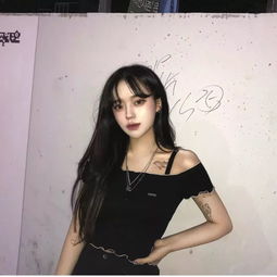 这是溜肩还是平肩?