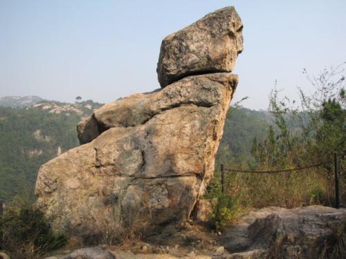 高高的山峰像什么像什么?