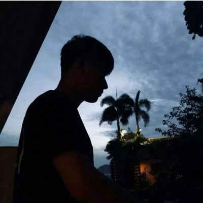 qq头像情侣背影黑白,情侣头像一对两张背影黑白
