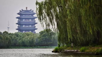 大明湖赞美大明湖的诗句，雨中大明湖的诗句