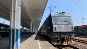 k571次列车座位分布图，k571卧铺分布图