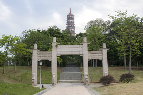 中流砥柱意思相近的词语，中流砥柱意思解释词语