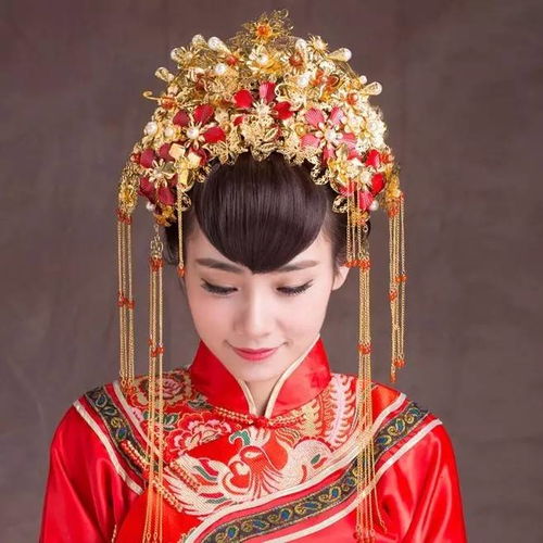 凤冠霞帔是什么意思呢?