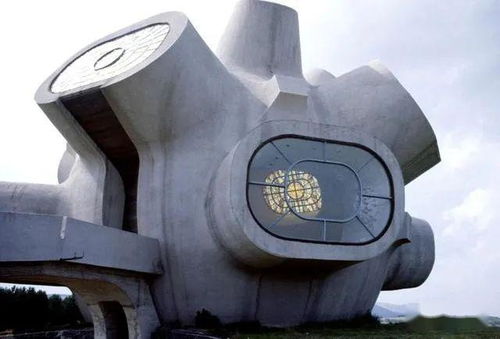 粗野主义建筑，粗野的英文
