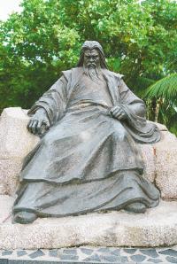 赵鼎是皇族后裔，赵鼎臣