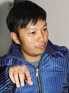 云翔想衣裳花想容
