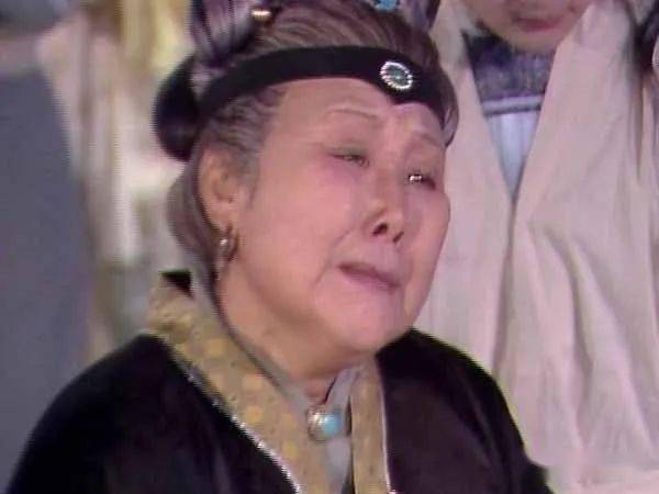 在红楼梦中,贾敬和贾母的关系,究竟是怎样的?