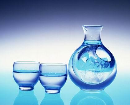 旧瓶装新酒什么意思解释，旧瓶装新酒怎么理解