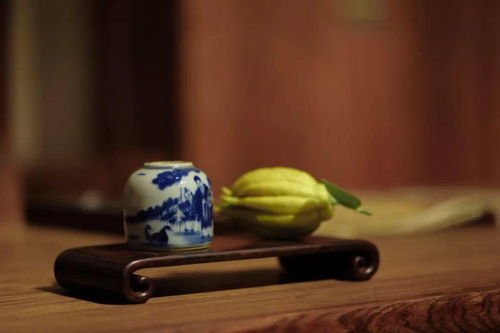 案头调研，案头书