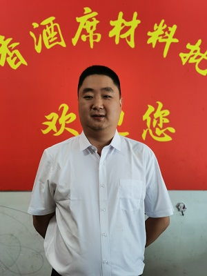 何震亚，何震川