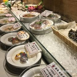 蒸融的反义词，蒸融拼音与峥嵘的拼音