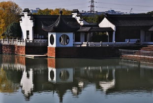 依山傍水打一字是什么，依山傍水打一字谜底