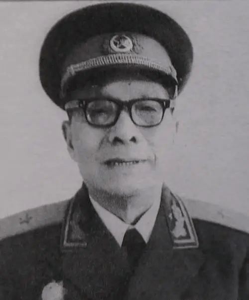 帕米尔的春天歌曲原唱