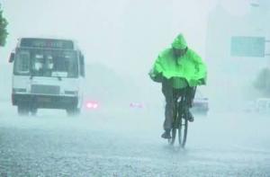 大雨滂沱的拼音怎么写，大雨滂沱的拼音怎么读音