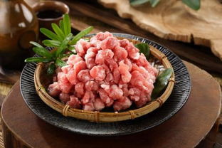 绞肉造句意思，绞肉造句拼音怎么写