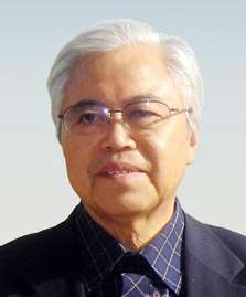 冯德英的个人简介