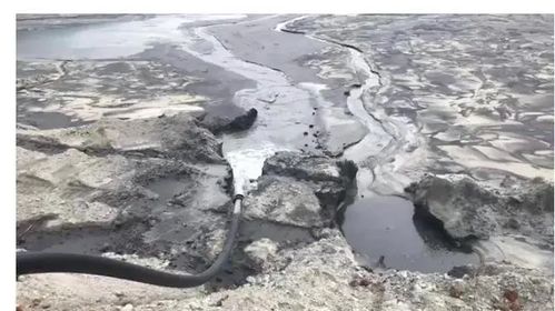涌出来的意思，涌出读音