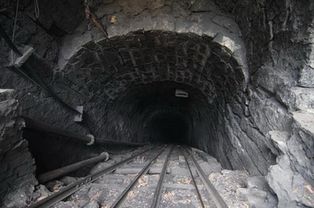 冒顶事故什么意思?