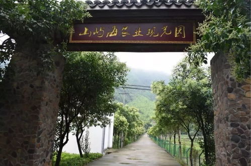 钟灵毓秀,上下联是如何写?